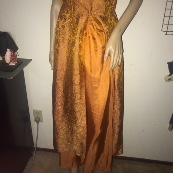 NEW ORIENTAL 2 pc. TUNIC & PANTS - Picture 3 of 9
